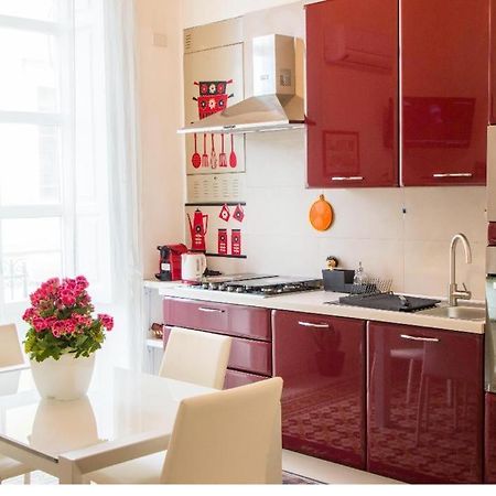 Casa Vacanze L'Altra Diaz Syracuse ภายนอก รูปภาพ