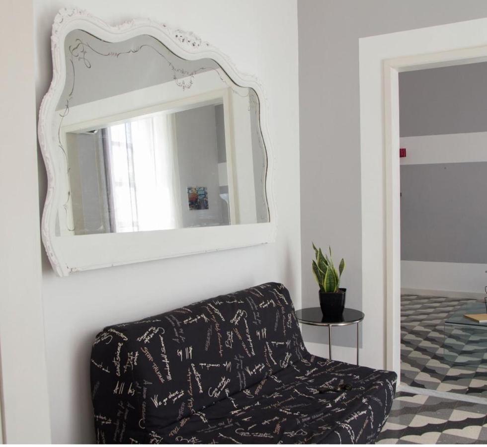 Casa Vacanze L'Altra Diaz Syracuse ภายนอก รูปภาพ