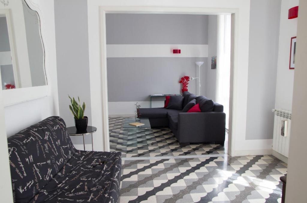 Casa Vacanze L'Altra Diaz Syracuse ภายนอก รูปภาพ