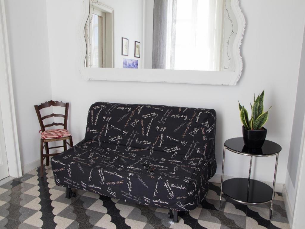 Casa Vacanze L'Altra Diaz Syracuse ภายนอก รูปภาพ