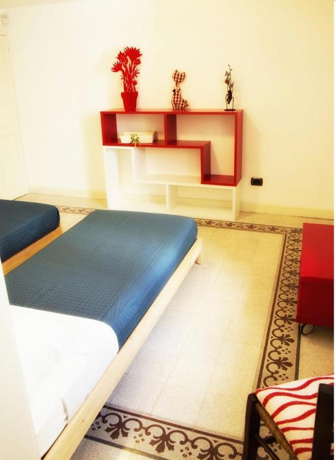 Casa Vacanze L'Altra Diaz Syracuse ภายนอก รูปภาพ